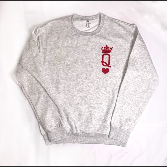 Queen of Hearts Gray Sweatshirt Valentine’s Day Trendy Crewneck Sweater New - Picture 2 of 3